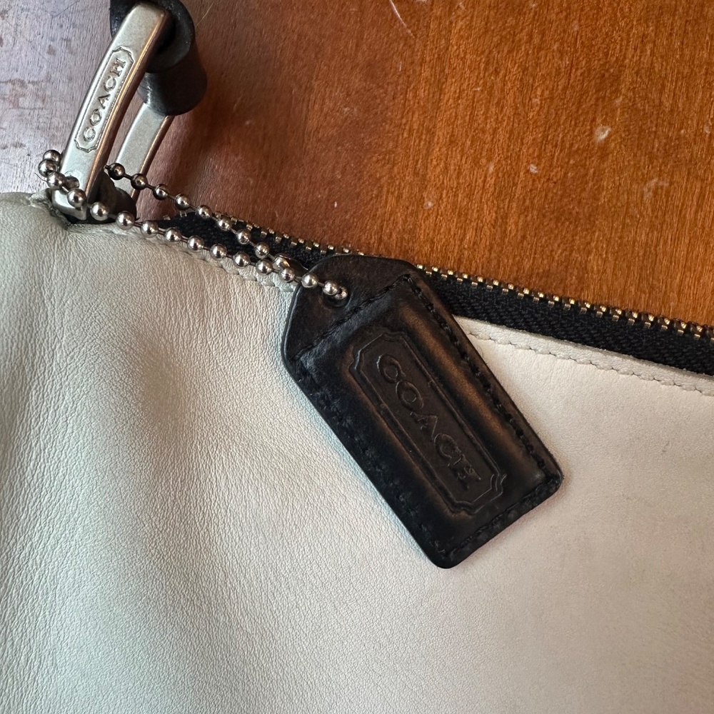 Coach VINTAGE Style #6143, WHITE with black trim and handle. - Picture 9 of 16